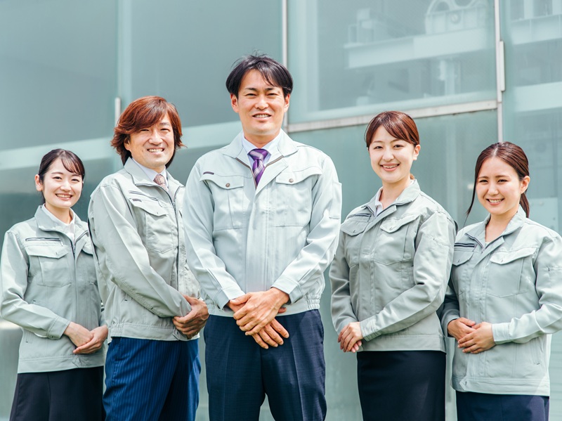 スタッフ一人一人による丁寧な作業